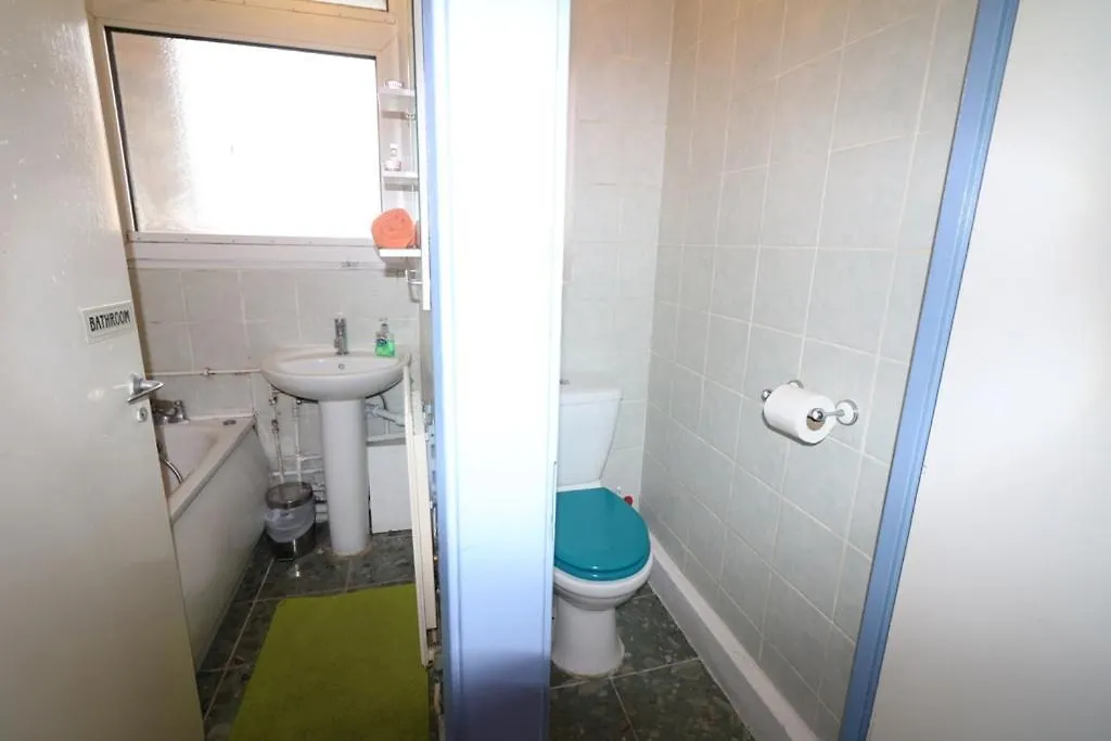 Cosy 3 Bed Apt, Old Truman Brewery! Brick Lane, London, E1 London